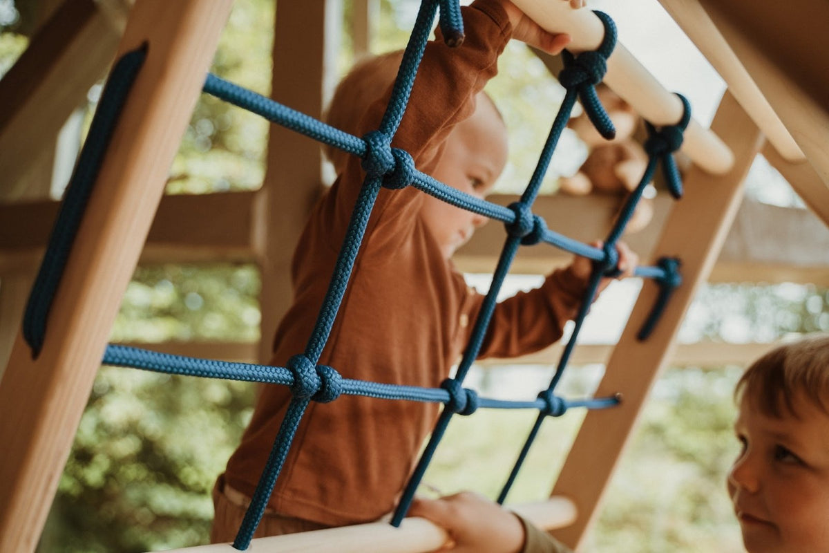 Kletterdreieck ORANG - UTAN UP | 3 - seitig | 87cm | mit Netz, Sprossen - und Kletterseite - Kletterling – einfach Kind sein