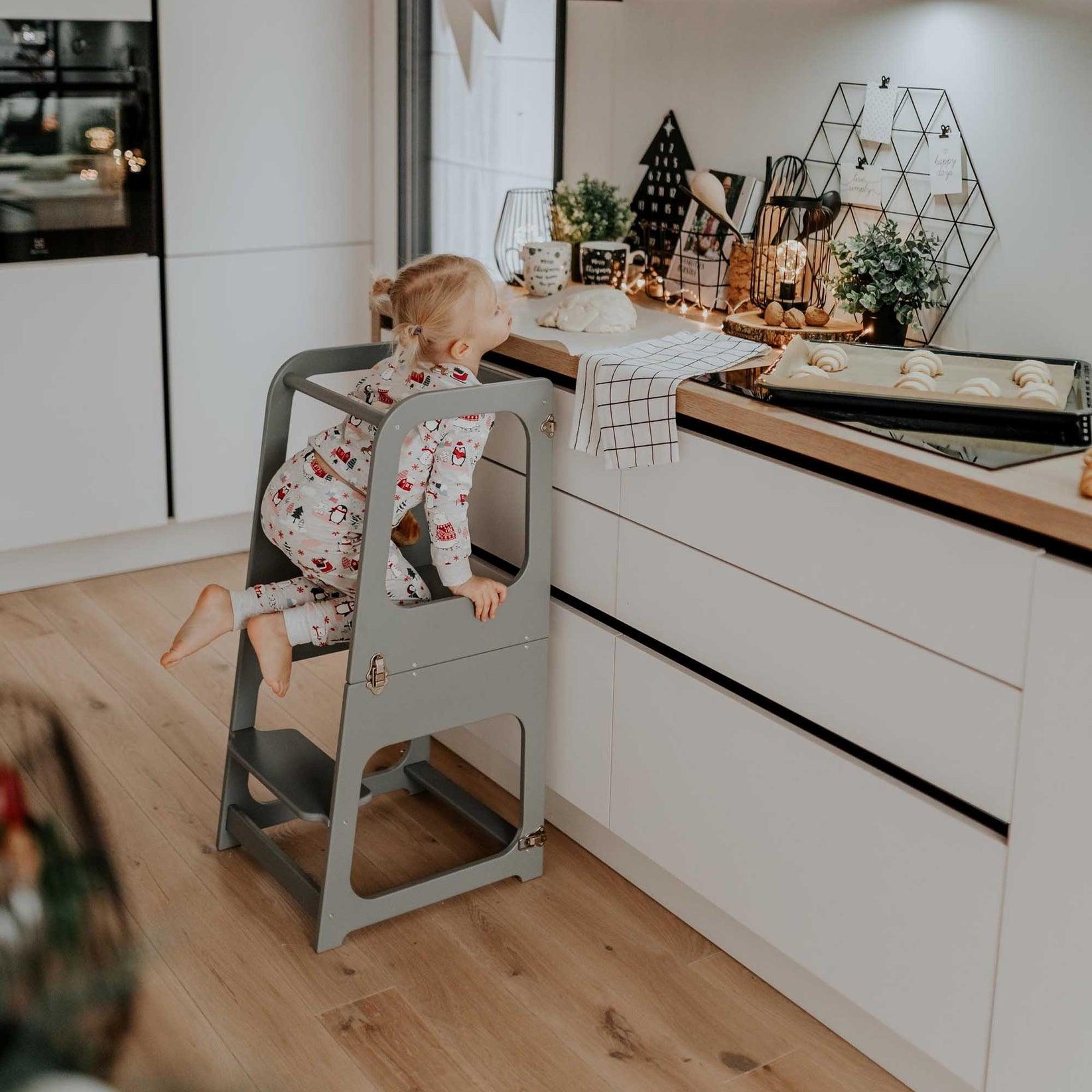 Vielseitiger 2 - in - 1 transformierbarer Lernturm - Kletterling – einfach Kind sein