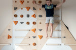 Kletterwand BK INDOOR aus 4 Teilen | 236 cm x 156 cm | inkl. 30 Griffen | 80 Loch - Kletterling – einfach Kind sein
