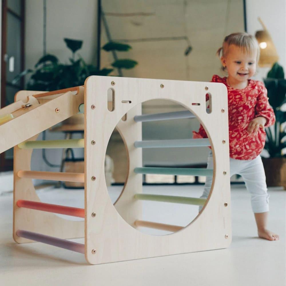 Klettergerüst für Kleinkinder von KateHaa - Kletterling – einfach Kind sein