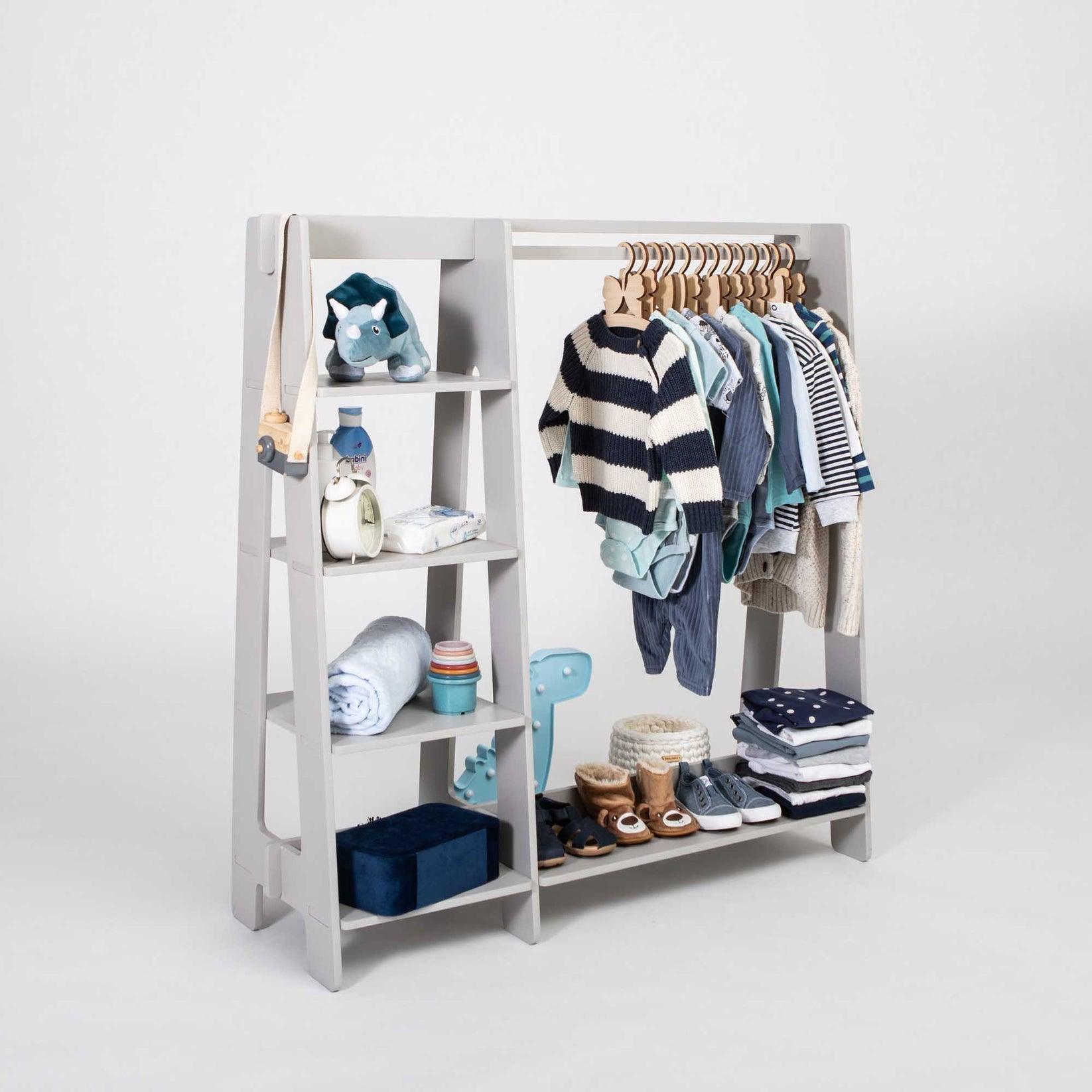Kinderkleiderschrank nach Montessori - Kletterling – einfach Kind sein