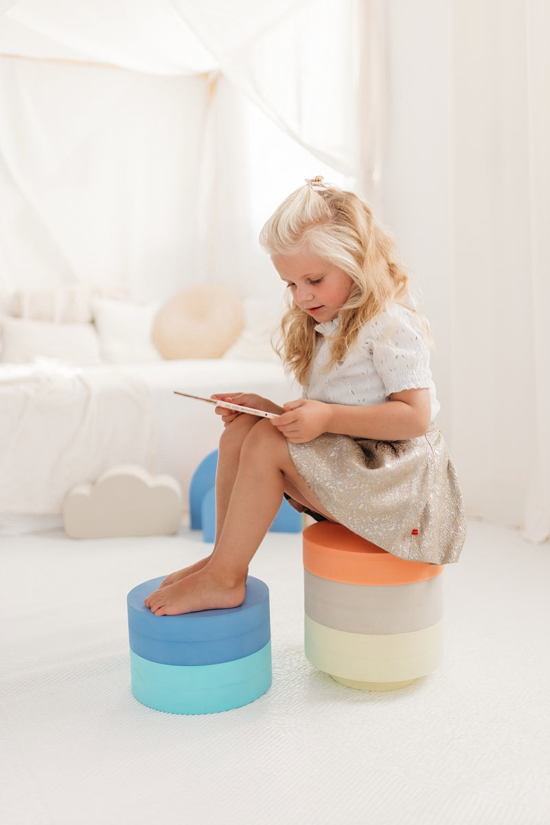 MOES Rainbow Chair